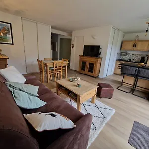 Rénové Proche De Luz Saint Sauveur 1chambre Et 1 Coin Appartement